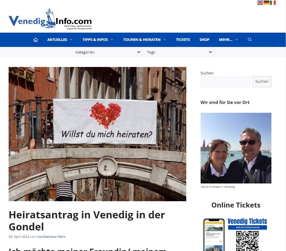 Heiratsantrag in Venedig in einer Gondel